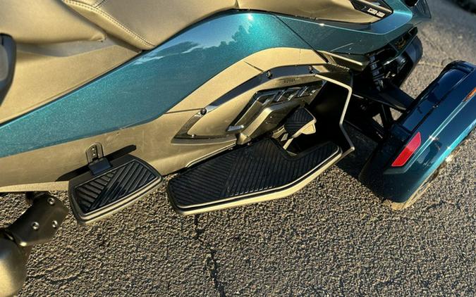 2023 Can-Am Spyder RT Limited Dark Wheels