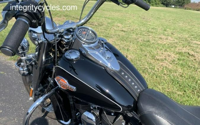 2015 Harley-Davidson® FLSTC - Heritage Softail® Classic