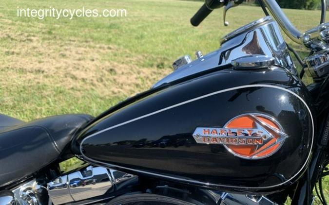 2015 Harley-Davidson® FLSTC - Heritage Softail® Classic