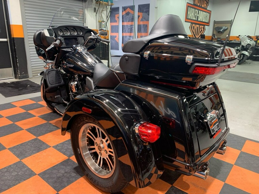 2024 Harley-Davidson Tri-Glide Ultra FLHTCUTG