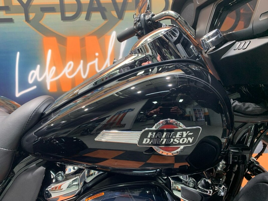 2024 Harley-Davidson Tri-Glide Ultra FLHTCUTG