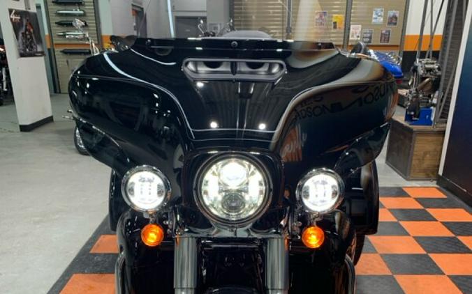 2024 Harley-Davidson Tri-Glide Ultra FLHTCUTG