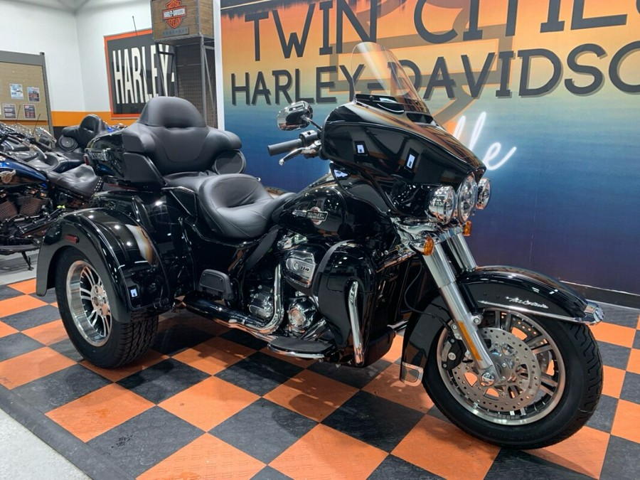 2024 Harley-Davidson Tri-Glide Ultra FLHTCUTG