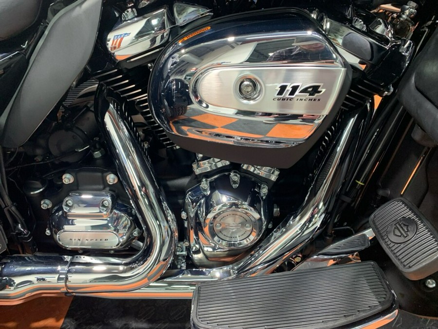 2024 Harley-Davidson Tri-Glide Ultra FLHTCUTG