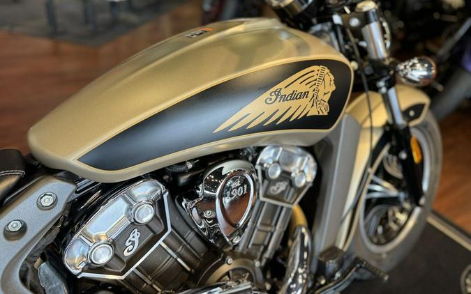 2017 Indian Motorcycle® Scout® Icon Dirt Track Smoke & Thunder Black Smoke