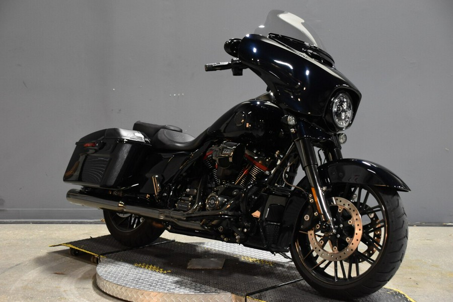 2022 Harley-Davidson CVO Street Glide