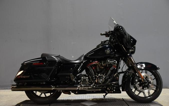 2022 Harley-Davidson CVO Street Glide