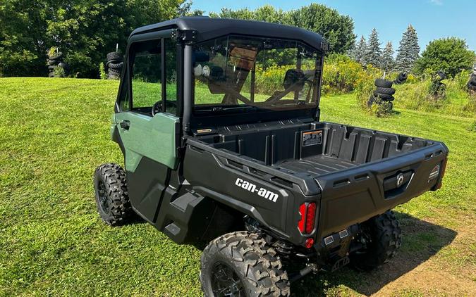 2024 Can-Am Defender HD9 DPS CAB