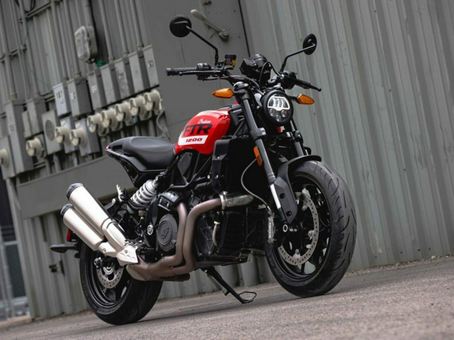 2024 Indian FTR Indy Red/Black