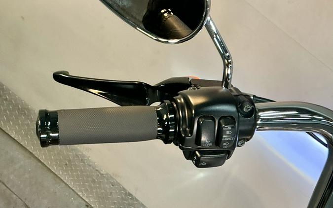 2004 Harley-Davidson FLHRS/FLHRSI Road King® Custom