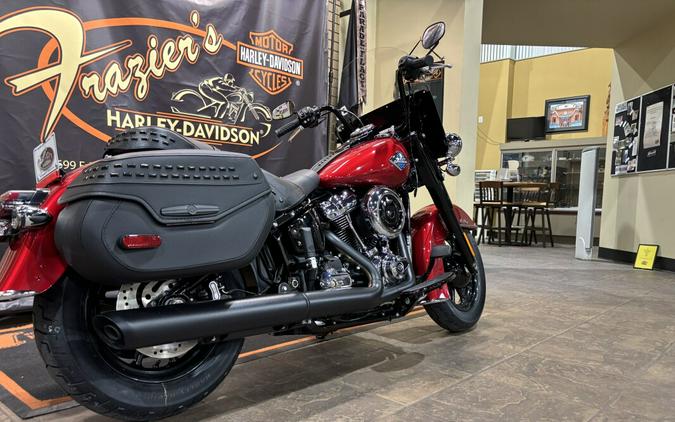 2026 Harley-Davidson® Heritage Classic Brilliant Red Black Cast Wheels