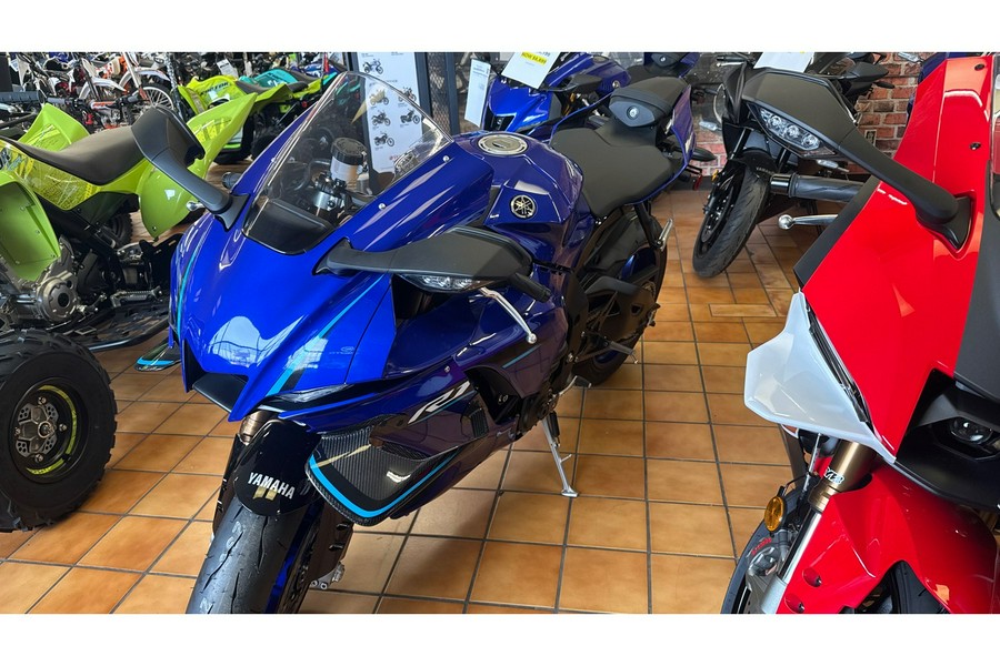 2026 Yamaha YZF-R1