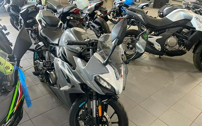 2023 CFMOTO 300SS