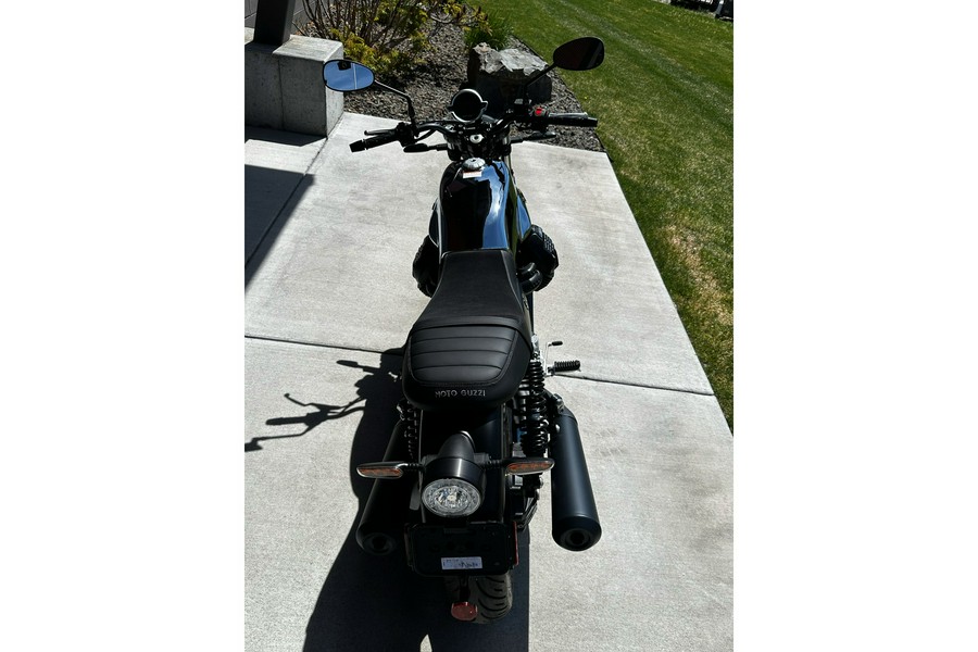 2025 Moto Guzzi V7 STONE CHROME