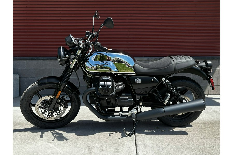 2025 Moto Guzzi V7 STONE CHROME