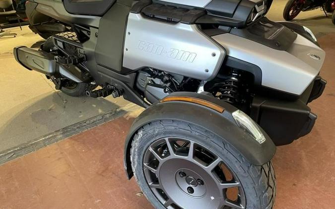 2025 Can-Am® Canyon