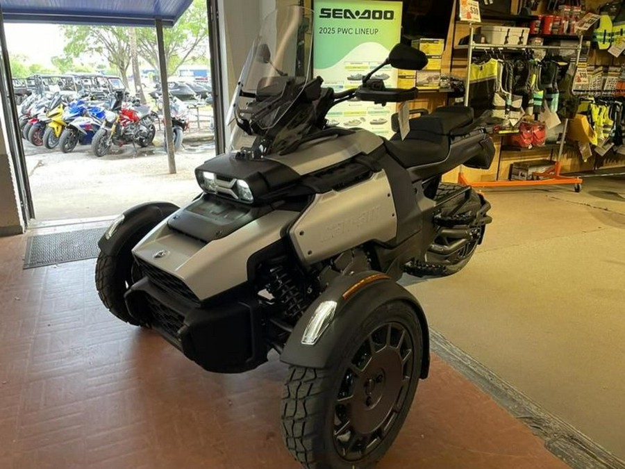 2025 Can-Am® Canyon