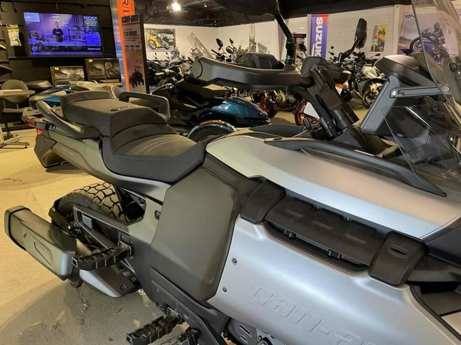 2025 Can-Am® Canyon