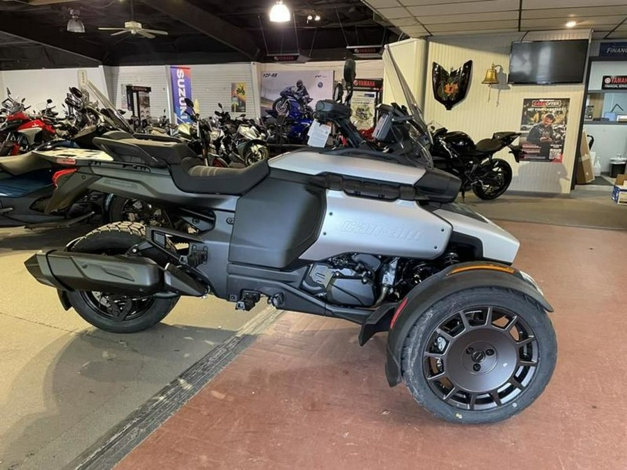 2025 Can-Am® Canyon