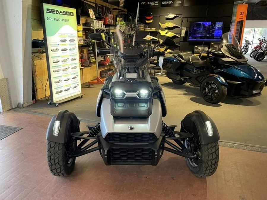 2025 Can-Am® Canyon