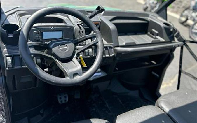 2025 Can-Am Defender MAX DPS HD7