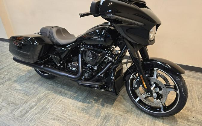 2026 Harley-Davidson® Street Glide® Vivid Black Black Trim FLHX
