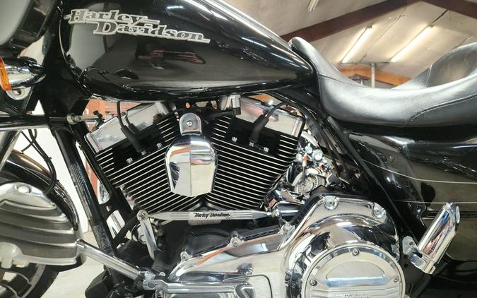 2015 Harley-Davidson® Street Glide Special - FP8578
