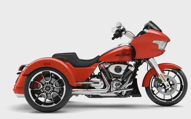 2026 Harley-Davidson® Road Glide 3 Blood Orange