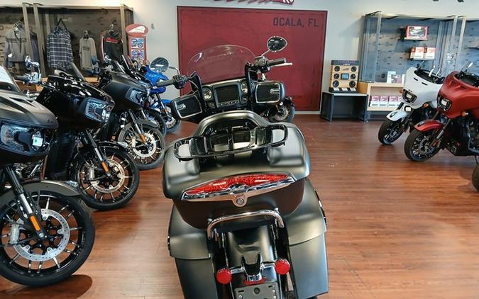 2020 Indian Roadmaster Dark Horse Thunder Black Smoke