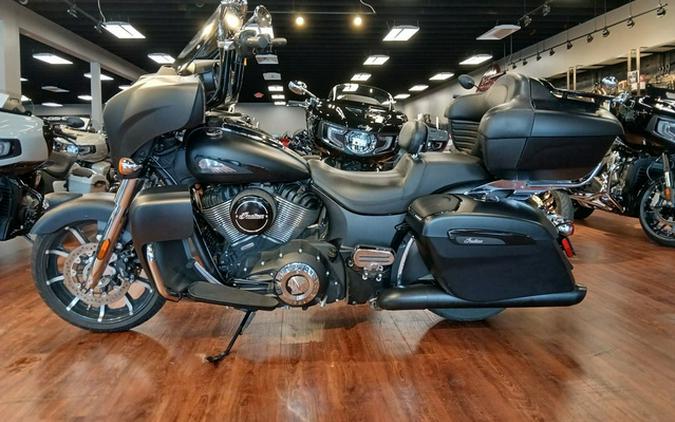 2020 Indian Roadmaster Dark Horse Thunder Black Smoke