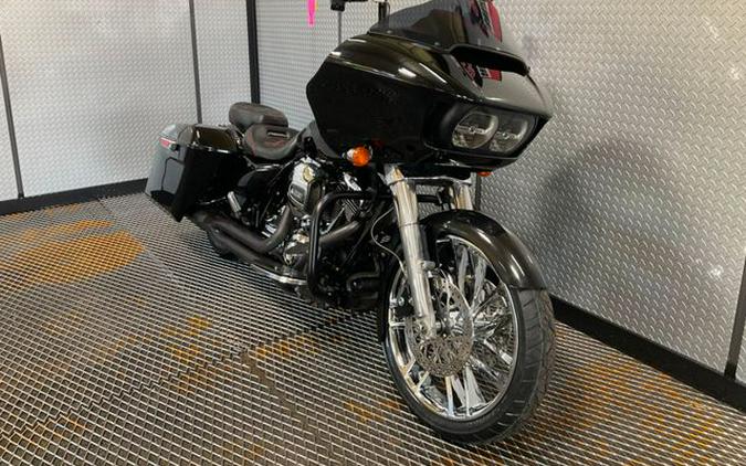 2016 Harley-Davidson Road Glide Base