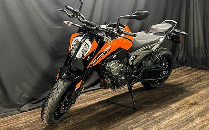 2024 KTM 790 Duke