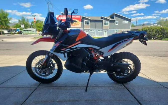 2022 KTM ADVENTURE 890 R