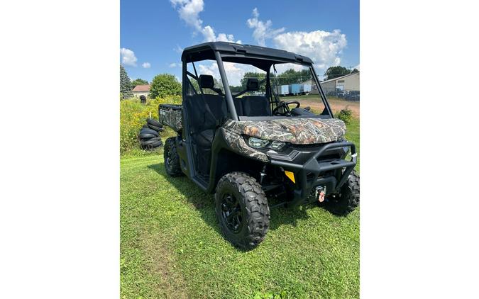 2024 Can-Am Defender HD9 XT