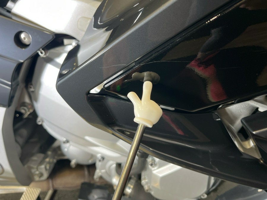 2015 Yamaha Motor Corp., USA FJR1300A