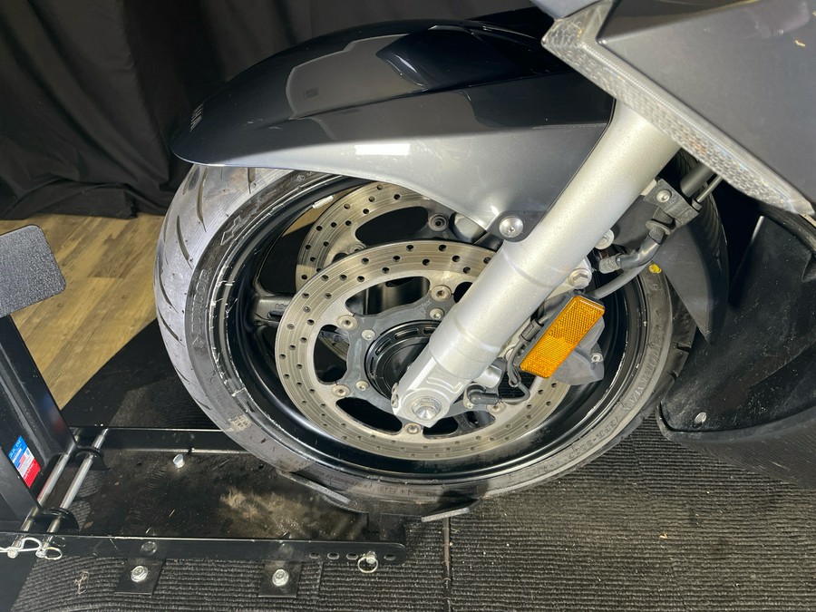 2015 Yamaha Motor Corp., USA FJR1300A