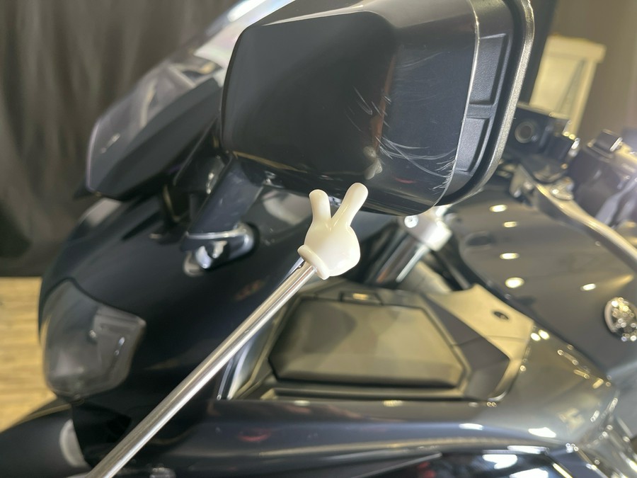 2015 Yamaha Motor Corp., USA FJR1300A