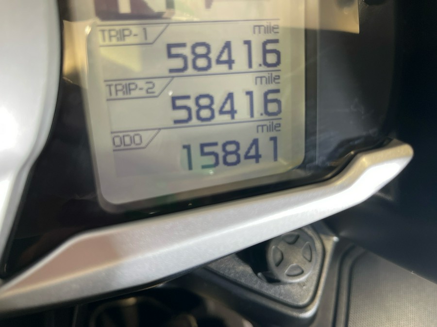 2015 Yamaha Motor Corp., USA FJR1300A