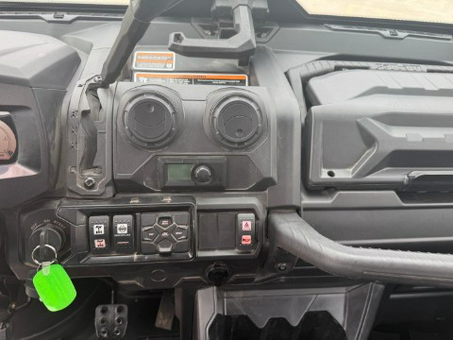 2023 Can-Am Defender PRO Limited