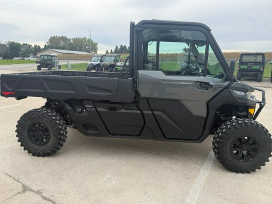 2023 Can-Am Defender PRO Limited