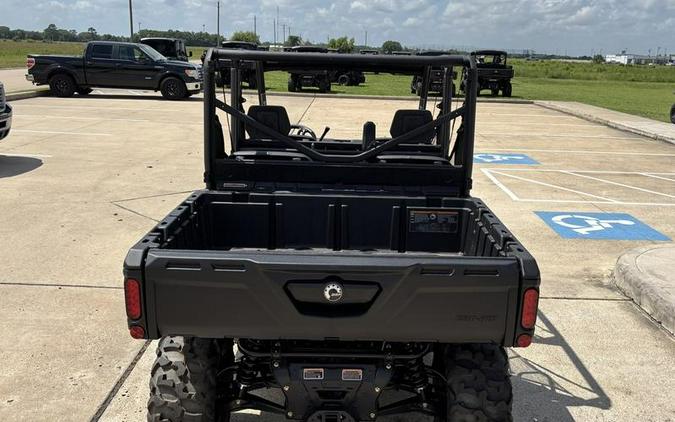 2027 Can-Am® Defender MAX DPS HD7