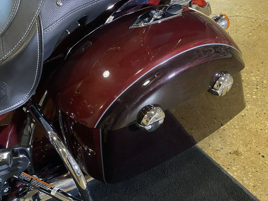 2021 Indian Roadmaster Base Maroon MetallicCrimson Metallic