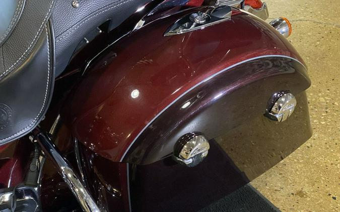 2021 Indian Roadmaster Base Maroon MetallicCrimson Metallic