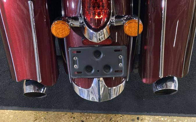 2021 Indian Roadmaster Base Maroon MetallicCrimson Metallic