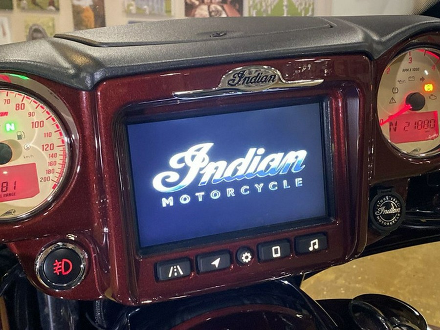 2021 Indian Roadmaster Base Maroon MetallicCrimson Metallic