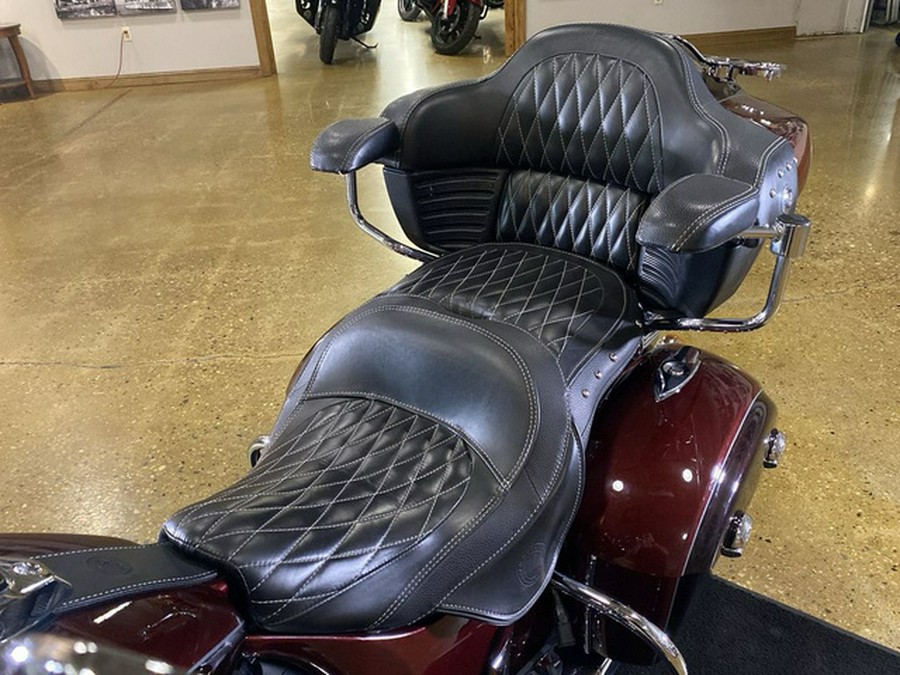 2021 Indian Roadmaster Base Maroon MetallicCrimson Metallic