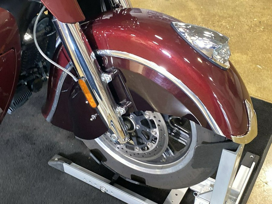 2021 Indian Roadmaster Base Maroon MetallicCrimson Metallic