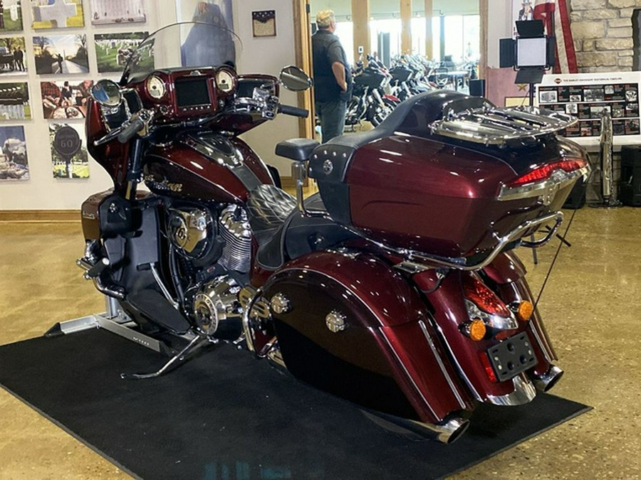 2021 Indian Roadmaster Base Maroon MetallicCrimson Metallic