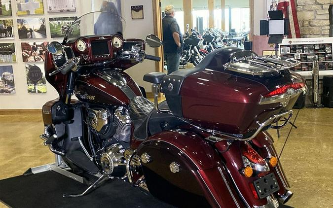 2021 Indian Roadmaster Base Maroon MetallicCrimson Metallic