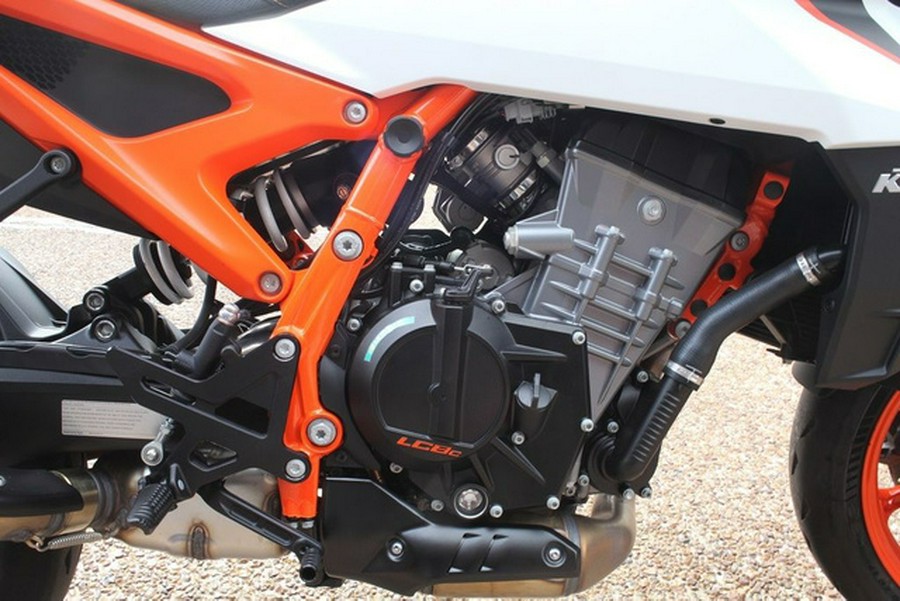 2026 KTM 990 Duke R